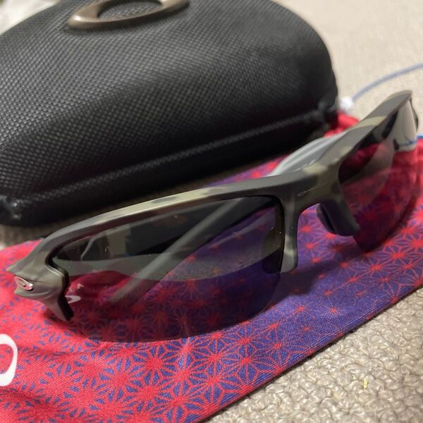 オークリー カスタム フラック2.0 OAKLEY CUSTOM FLAK2.0 サングラス リーシュコード付き