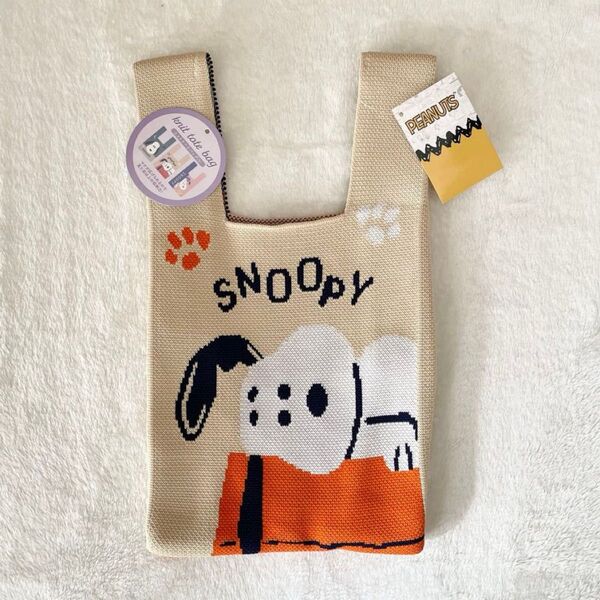 【新品未使用】SNOOPY スヌーピー ニットトートバッグ ベージュ Sサイズ