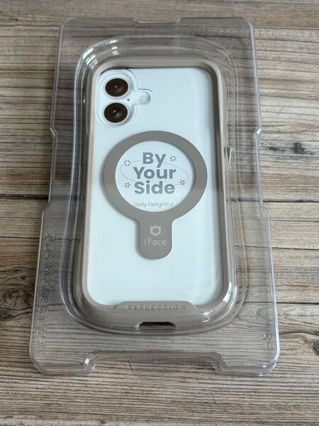 iFace Reflection MagSynq iPhone 16 ケース MagSafe対応 クリア 強化ガラス (ベージュ)