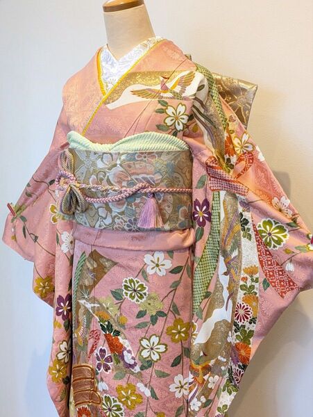振袖フルセット 身丈164裄64 束ね熨斗吉祥花文様 金彩 逸品 ピンク 成人式 正絹
