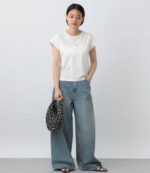 アパートバイ tシャツ アパートバイローリーズ