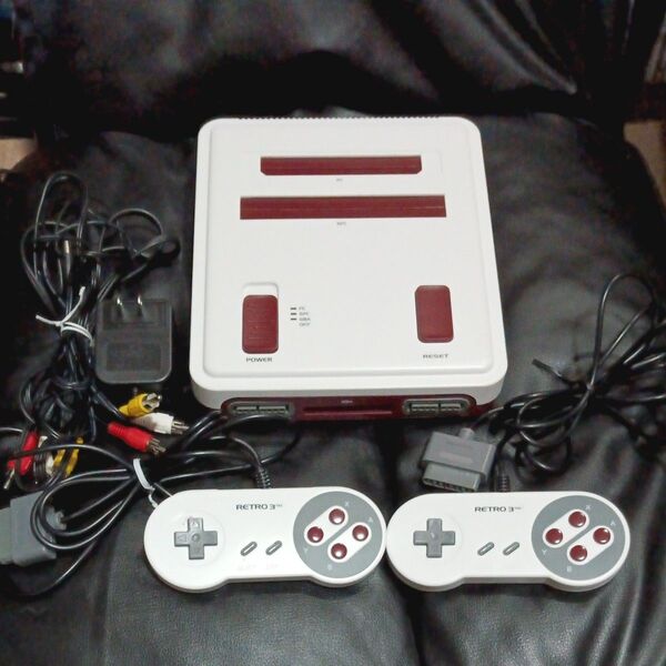 コロンバスサークル レトロトライ3 本体一式 スーパーファミコン・ファミコン・ゲームボーイアドバンス 互換機