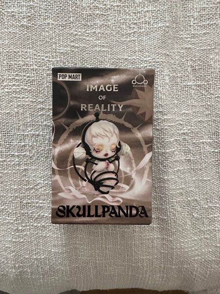 Popmart Skullpanda image of reality series NEW!