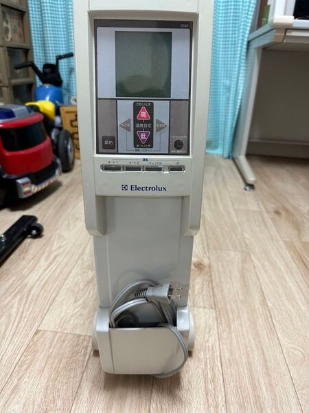Electrolux オイルヒーター EOH1208