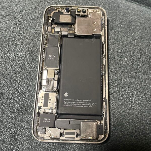 iPhone 13 完全部品どり