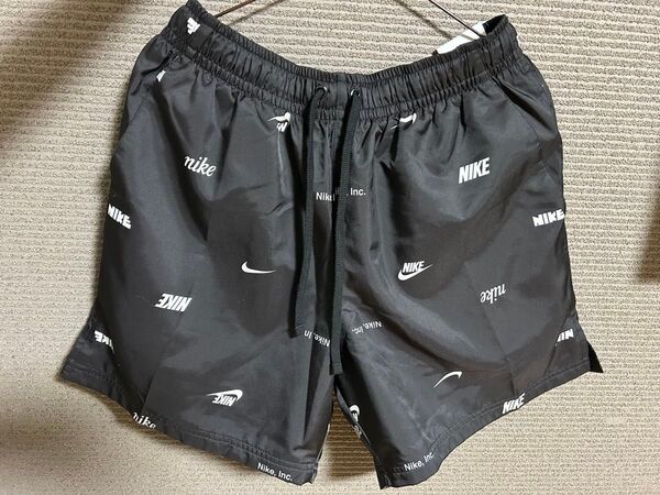 新品未使用 NIKE ハーフパンツ ショートパンツ スポーツウェア 黒