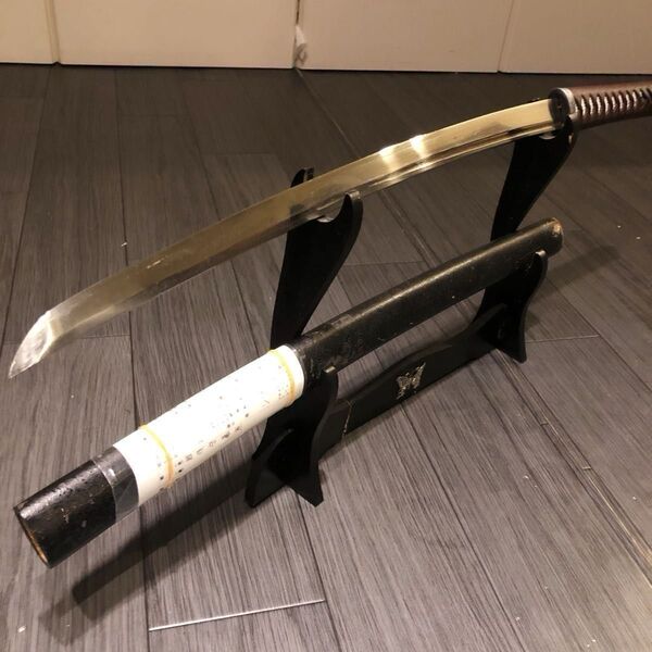 在銘【越後守藤原】刃長48.5cm 樋有り刀身 乱刃紋 室町永禄 日本刀 巾木なし