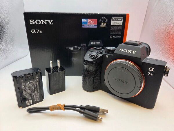 SONY ミラーレス一眼カメラ α7iii ボディ ILCE-7M3