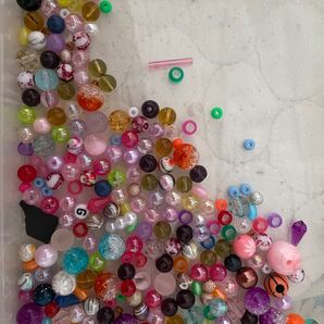 カラフル 手芸 ビーズ 花