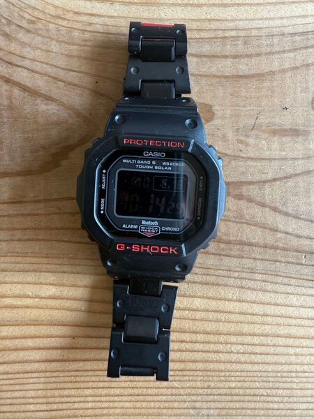 カシオ CASIO G-SHOCK GW-B5600HR-1JF ブラック/レッド 中古品