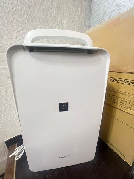 【美品送料込】23年製! シャープ 衣類乾燥 除湿機 CV-R71-W SHARP