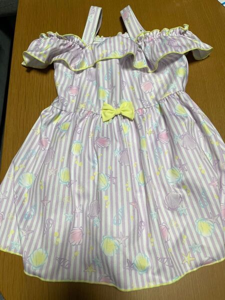 130 ワンピース オフショルダー 水着
