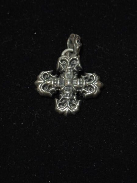 クロムハーツ CHROME HEARTS TINY FILIGREE CROSS CHARMフィリグリーチャーム 12g