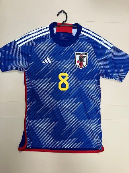 サッカー日本代表レプリカユニフォーム 背番号:8番 鎌田大地選手