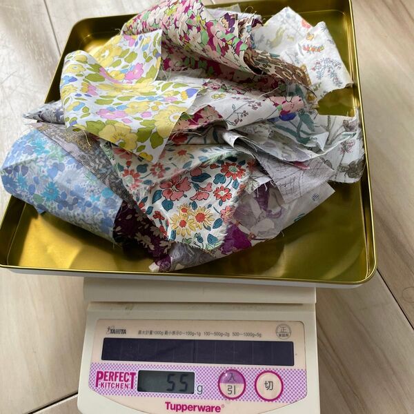 リバティ タナローン ポプリン はぎれ 約55g
