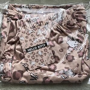 【新品】アベイル ハローキティ ショートパンツ
