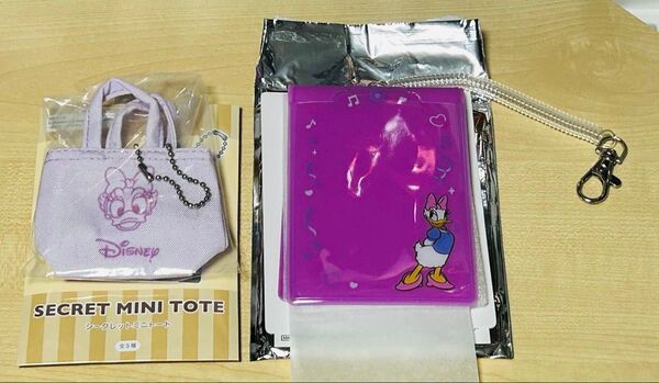 ディズニーストア デイジー SECRET STAND CARD CASE、シークレットミニトートバッグ