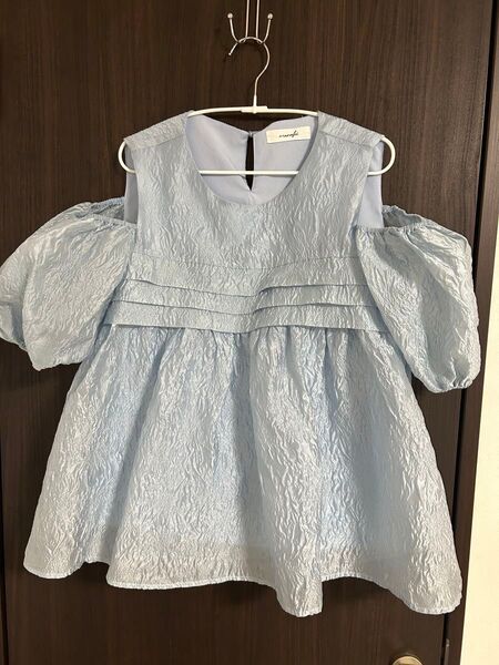 美品 メラキ meraki オープンショルダー ジャガード ペプラム オフショル 青