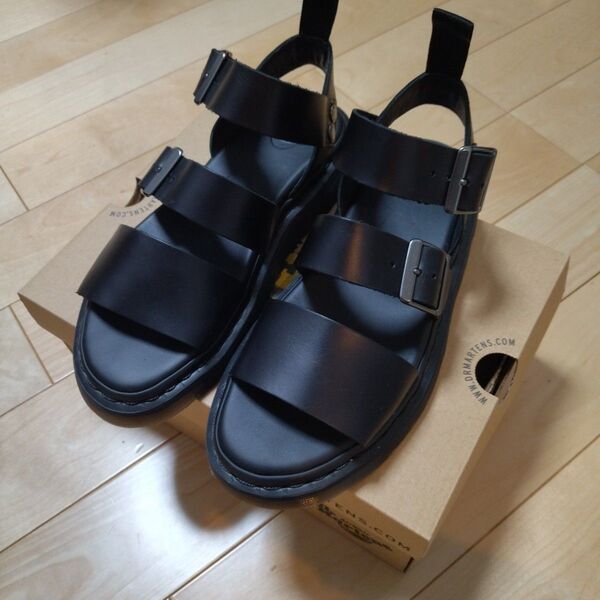 【1回のみ使用】ドクターマーチングリフォンUK6(25cm)Gryphonレザー サンダル ブラック 本革 Dr.Martens