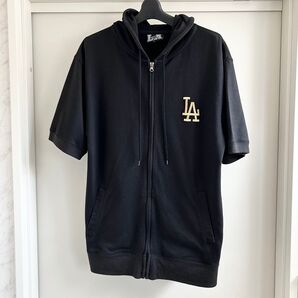 パーカー 半袖パーカー LA ブラック 黒 メンズ Lサイズ 身幅55cm 着丈72cm