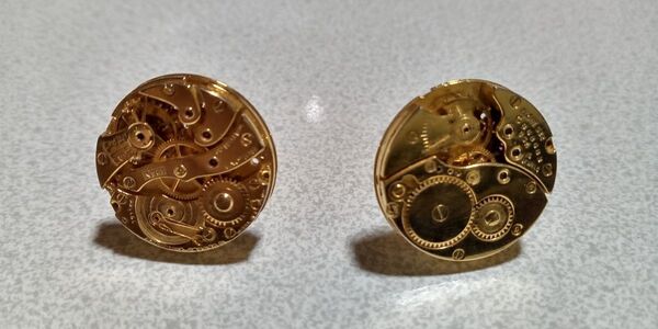 ★カフスボタン◆時計ムーブメント◆ノーブランド◆キレイ●オシャレ●ゴールデン●匿名追跡送料込■-500円クーポン有