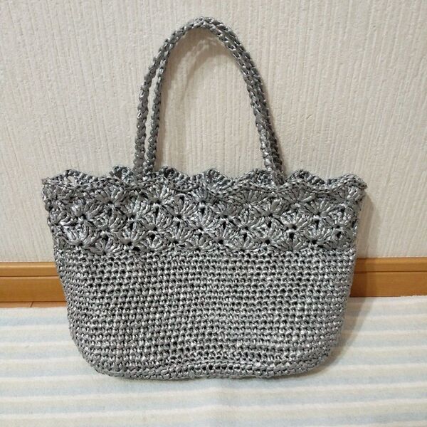 スズランテープの松編みトートバッグ シルバー ハンドメイド