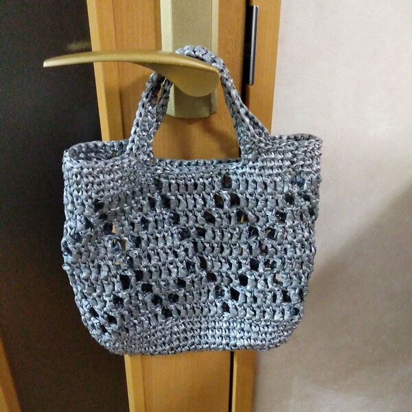 スズランテープのダイア模様のトートバッグ 小 ハンドメイド