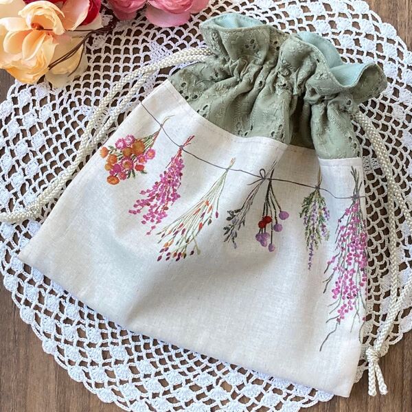 巾着袋 ハンドメイド スワッグ柄 生成り×セージグリーンの刺繍レース