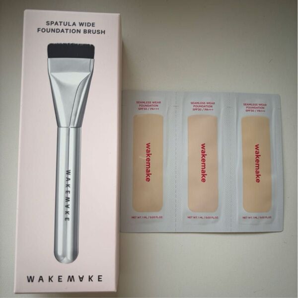 Wakemake ウェイクメイク ファンデーションブラシ シームレスウェアーファンデーション 22 21p 21N サンプル