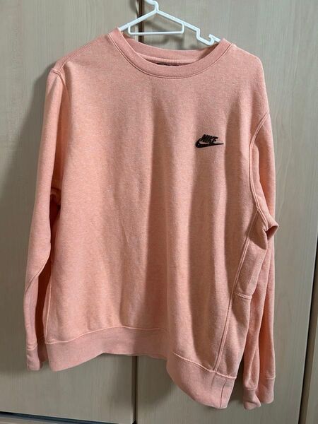 NIKE トレーナー オレンジ ワンポイント