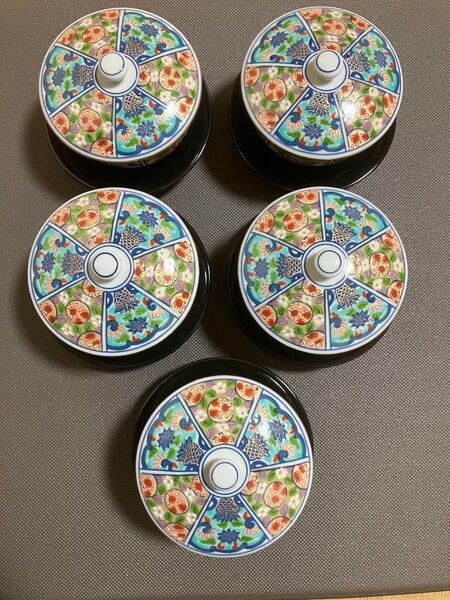 新品未使用 有田焼古伊万里 清秀 金彩色絵 蓋付き茶托付き湯呑み5客セット