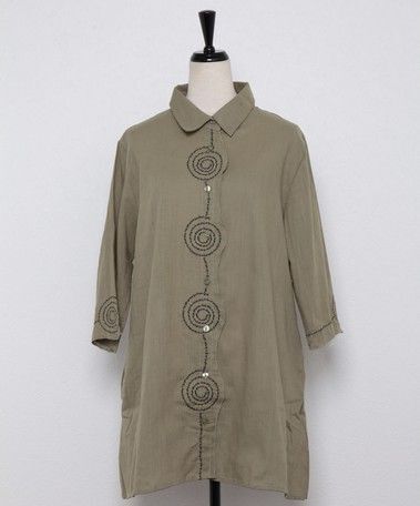 【新品・タグ付き】渦巻柄 刺 ブラウス カーキ 春 夏 秋 五分袖 七分袖