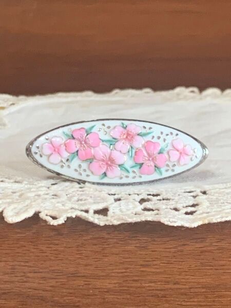 俊兼 トシカネ ヴィンテージ 花 フラワー ポーセリン 陶磁器 ブローチ