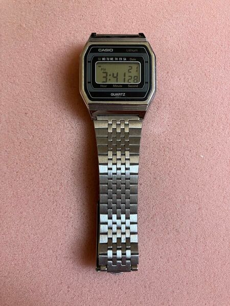 カシオB817 メンズ腕時計 ビンテージレア 中古クオーツ稼働品 チープカシオ
