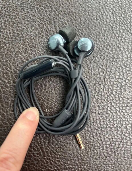 新品同様 PHILIPS PRO6305BK/98 ハイレゾ対応イヤホン