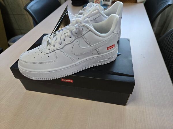 NIKE AIR FORCE 1 Supreme CU9225-100 24cm 白