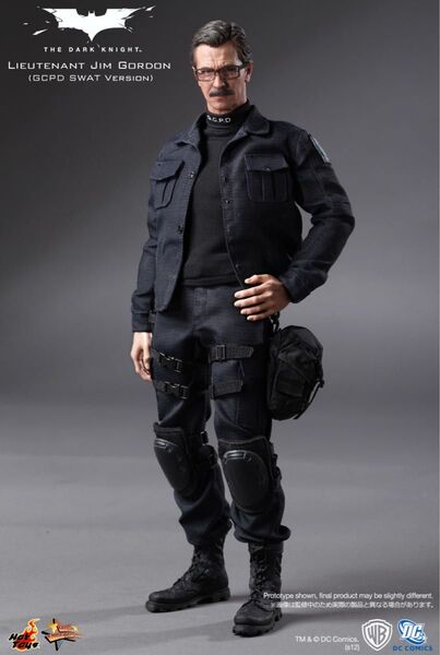 ムービー・マスターピース 『ダークナイト』1/6スケールフィギュア ジム・ゴードン警部補(GCPD特殊部隊版)トイサピエンス限定版