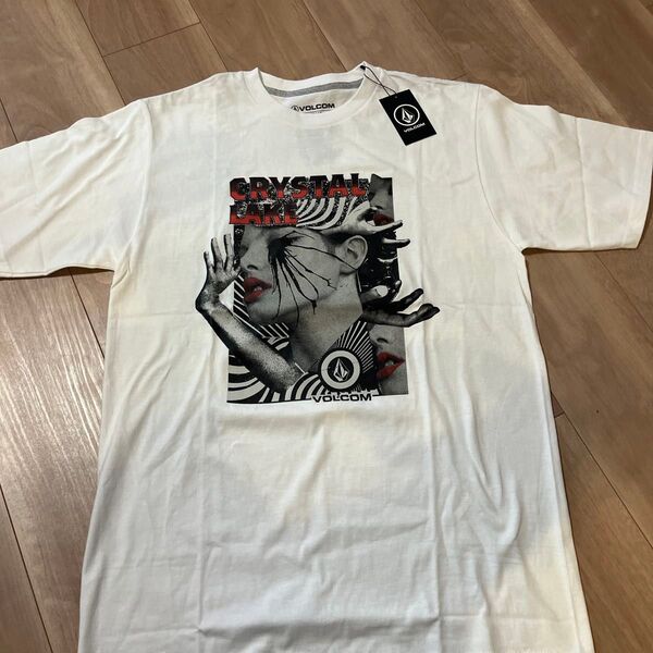 【タグ付き】VOLCOM CRYSTAL LAKE Tシャツ Mサイズ