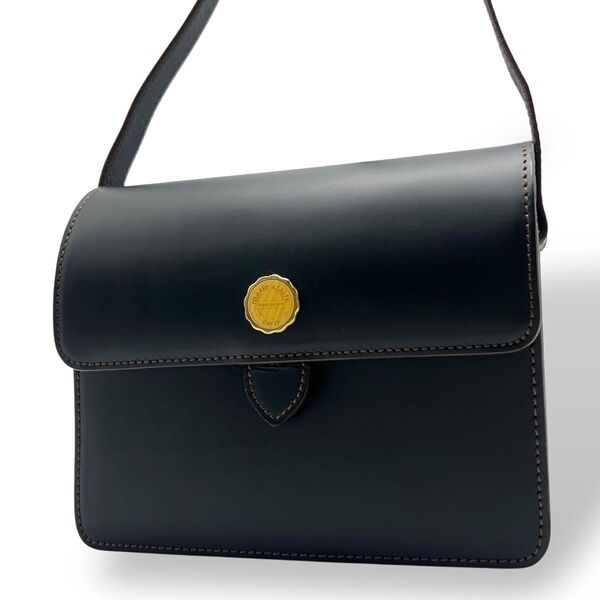 極美品 Marie Claire マリクレール ショルダーバッグ クロスボディバッグ 斜め掛け ゴールド金具 フラップ ブラック