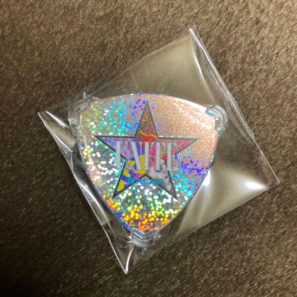B'z UNITE #02 ガチャ ピックバッジ