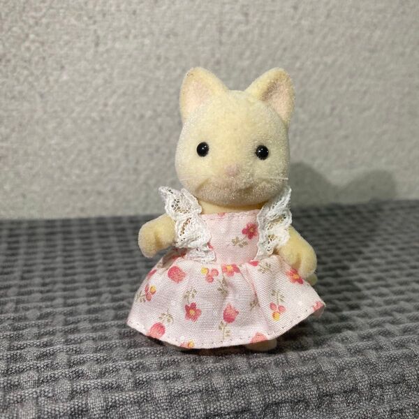 森のマーケット ネコ 女の子 ホワイトタイプ シロネコ シルバニアファミリー