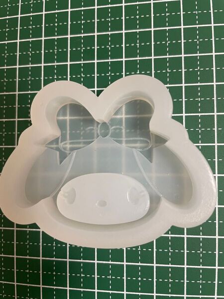 シリコンモールド キャラクター シェイカー ハンドメイド レジンパーツ