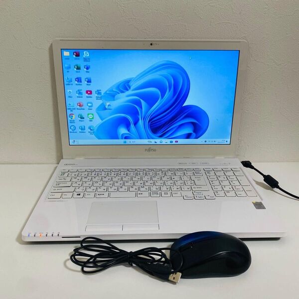 Y636 FujitsuノートパソコンSSDサクサクWindows11オフィス付