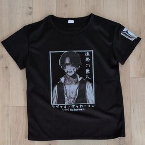 進撃の巨人 リヴァイ兵長 Tシャツ 黒