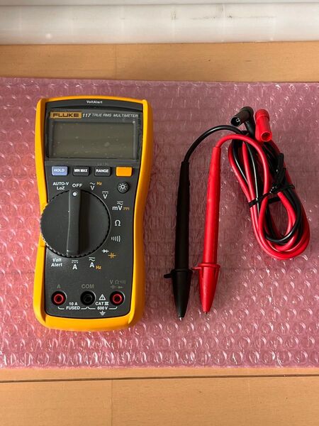 保管未使用品 FLUKE デジタルマルチメーター 117