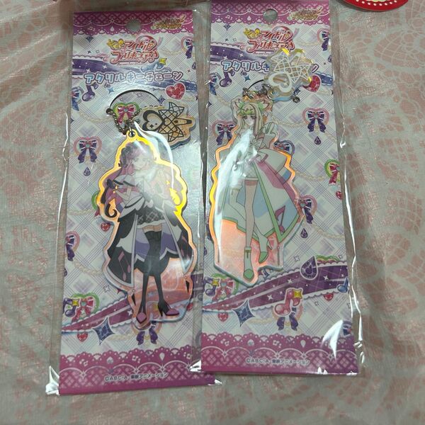 キュアズキューン キュアキッス アクリルキーホルダー キミとアイドルプリキュア プリキュアプリティストア