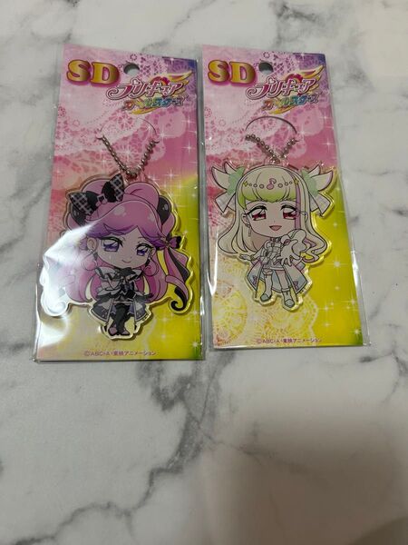 アクリルキーホルダー キュアズキューン キュアキッス キミとアイドルプリキュア プリキュアプリティストア アクキー