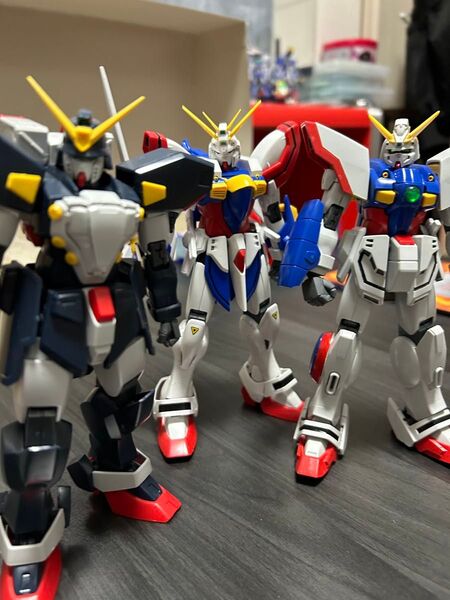 ガンプラMG組み立て済みGガンダムセット
