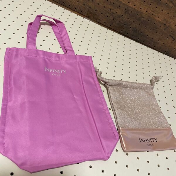 美品 KOSE INFINITY ピンクエコバッグとラメ入りポーチ