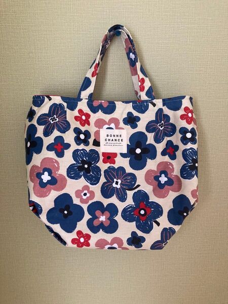 ハンドメイド ふっくらトートバッグ 北欧花柄×赤帆布